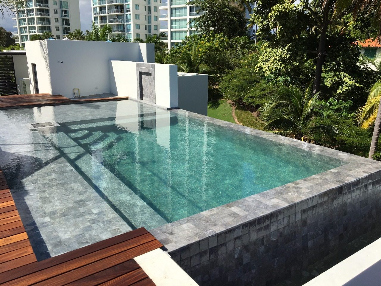 Piastrella-Pool - designerpools