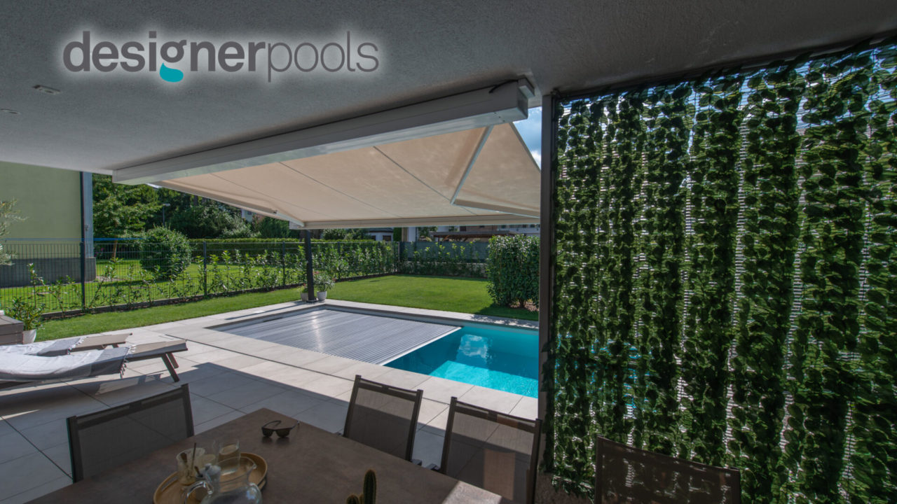 Flachskimmerpool mit Rollladenabdeckung - designerpools