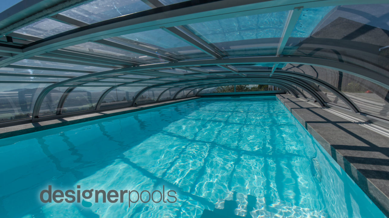 Überdachung Belize-Flachskimmerpool HYFLO - designerpools