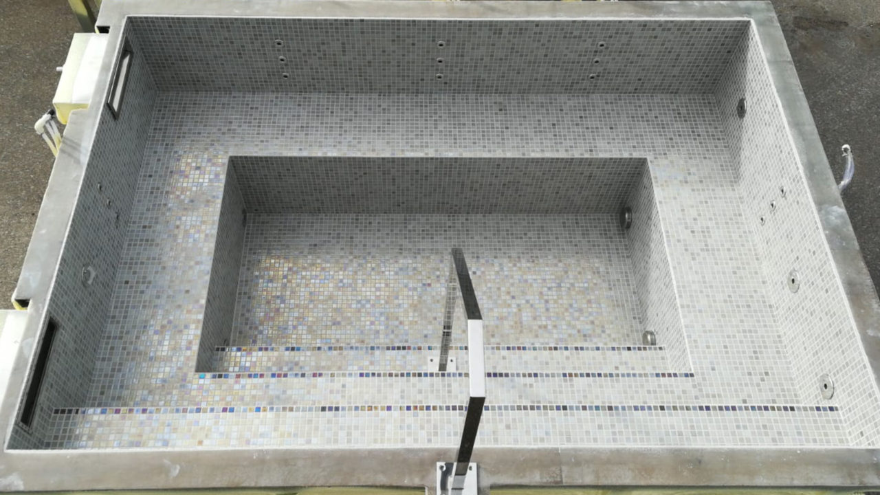 Piastrella-Citypool-Skimmer - designerpools